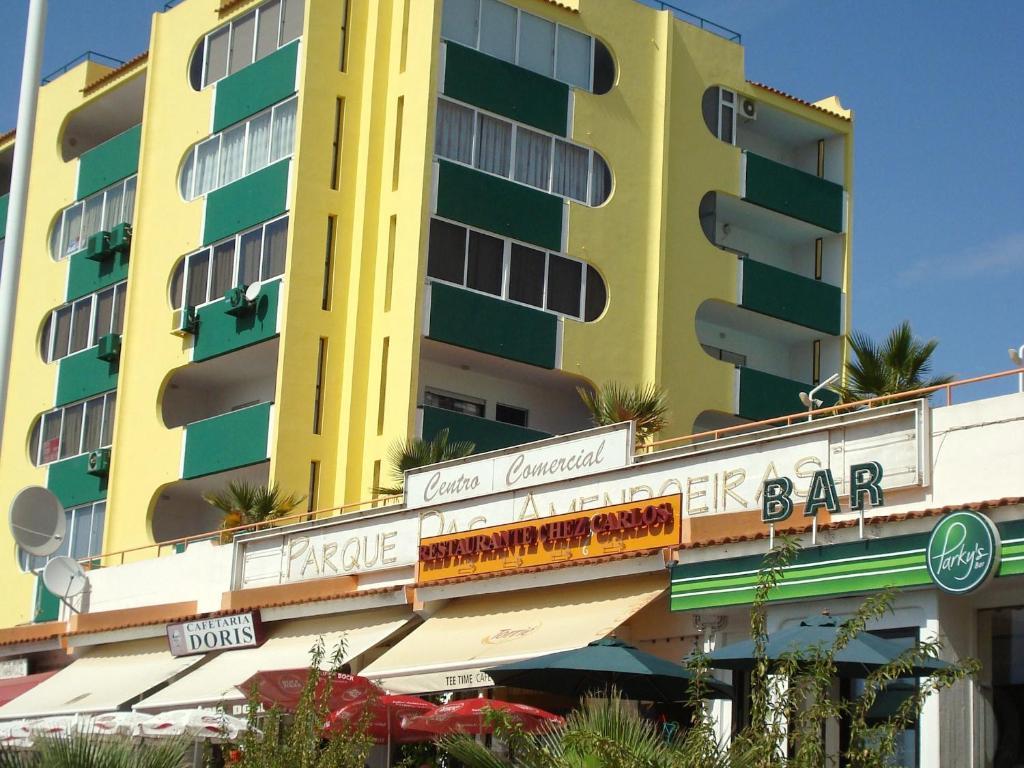 Parque Das Amendoeiras Виламура Екстериор снимка